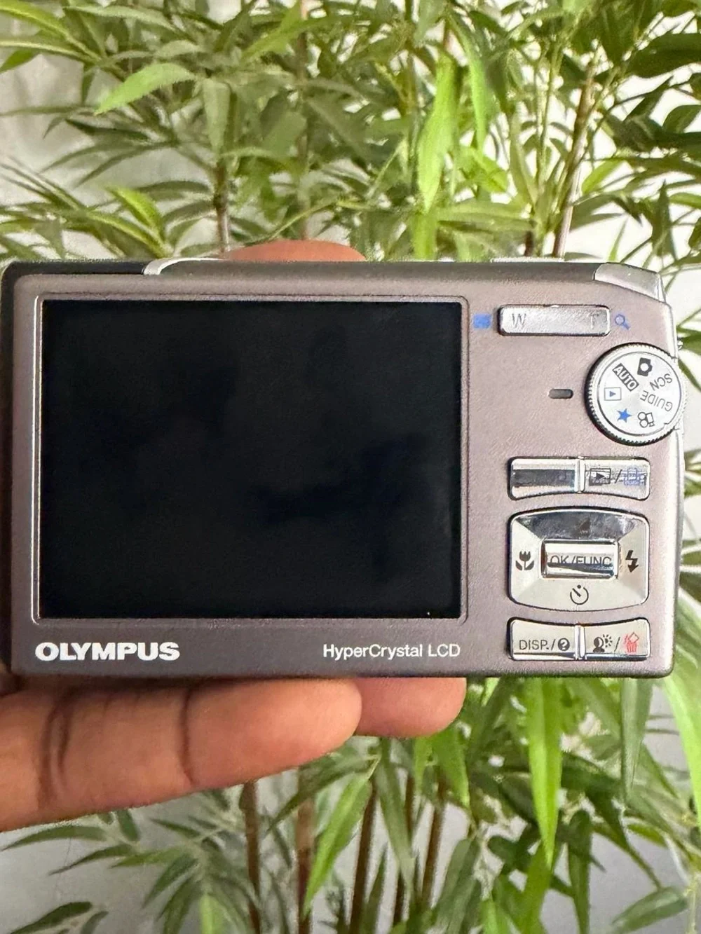 Olympus Stylus 1010 10.1MP Black Digital Camera w Battery Charger Memory SD Card